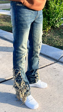 Load image into Gallery viewer, Crucial Supa Stacked Jeans