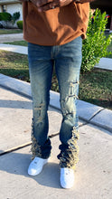 Load image into Gallery viewer, Crucial Supa Stacked Jeans